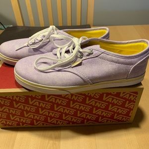 Vans women’s sz 6 purple and yellow NWB